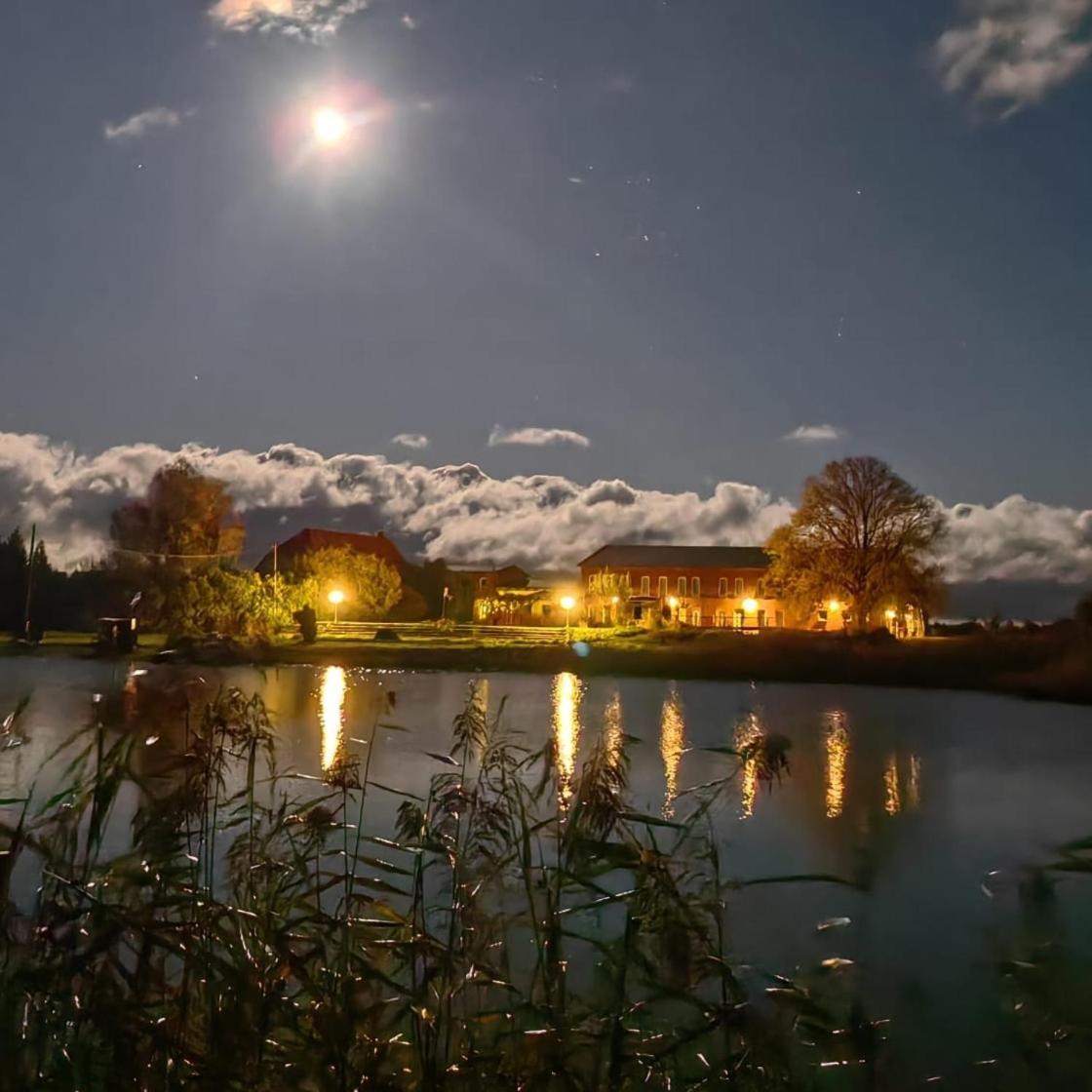 Landhotel Kreien Экстерьер фото