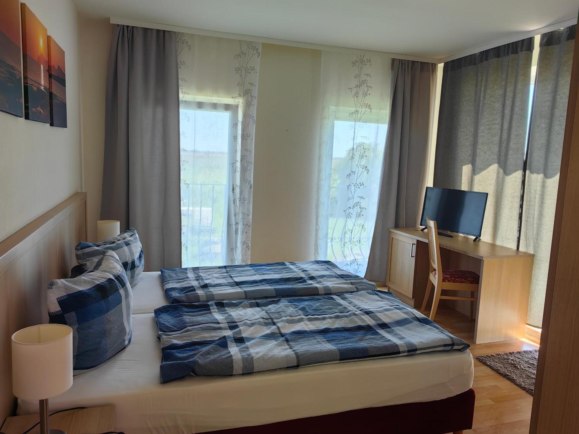 Landhotel Kreien Экстерьер фото